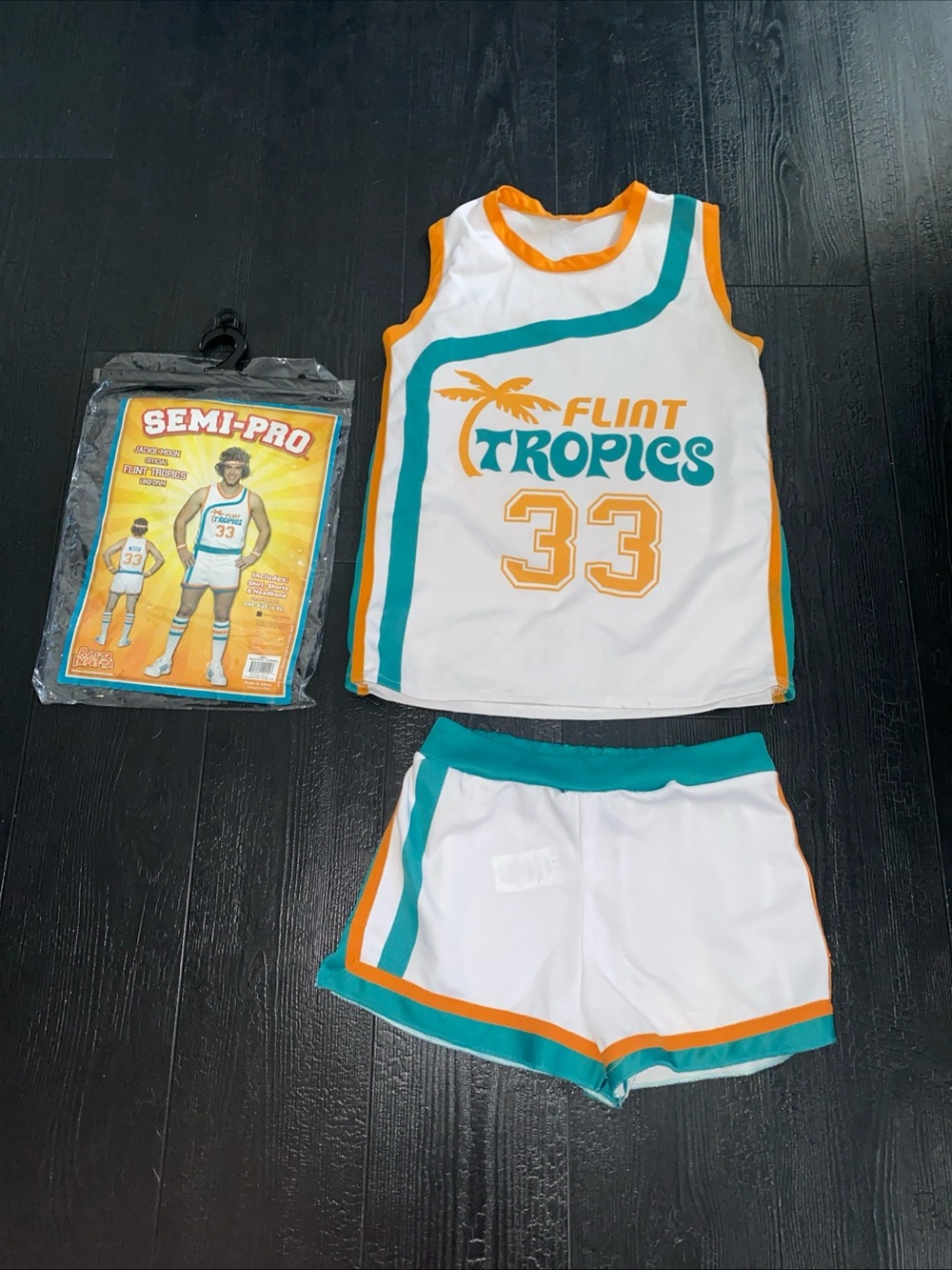 Flint Tropics Moon #33 Jersey W Shorts Halloween Costume OSFM